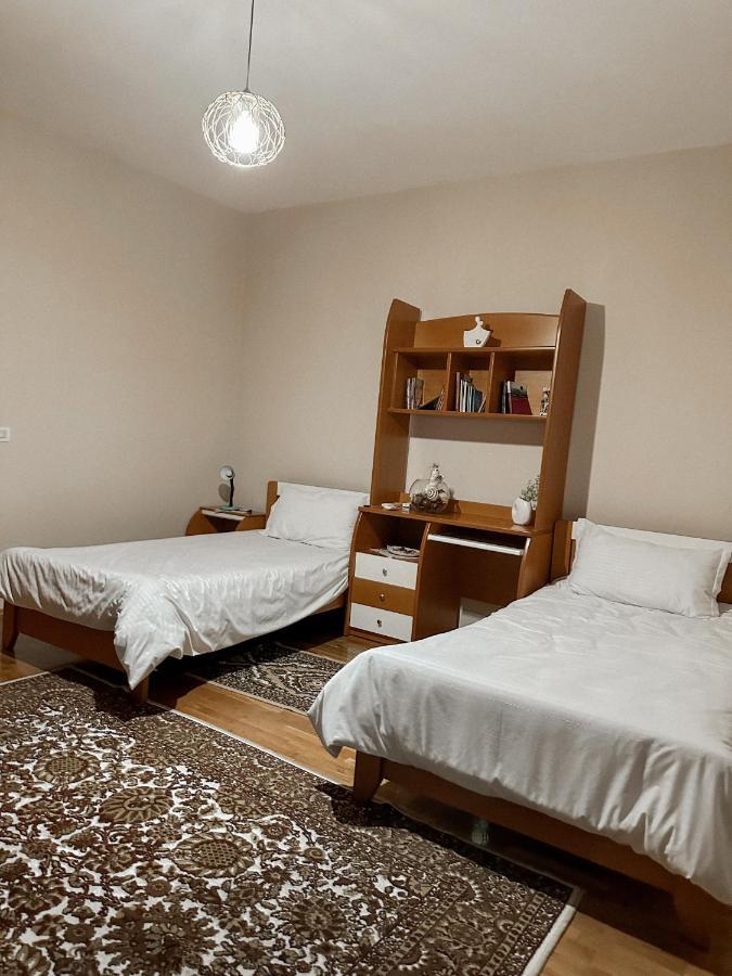 Villa Malo Guesthouse Korce Eksteriør billede