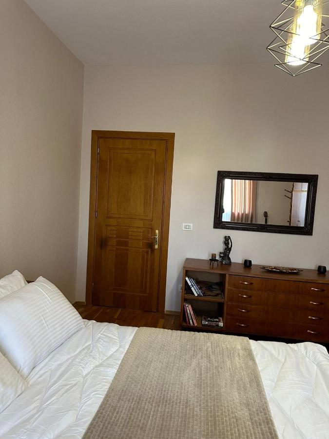 Villa Malo Guesthouse Korce Eksteriør billede